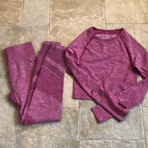 Pink, Victoria’s Secret seamless crop top and leggings.   Size small.